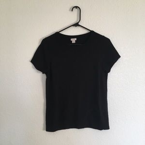Women’s black t shirt